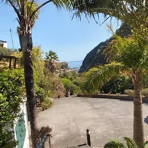 Farm stay Paraiso Resiliente, Santana (Madeira)